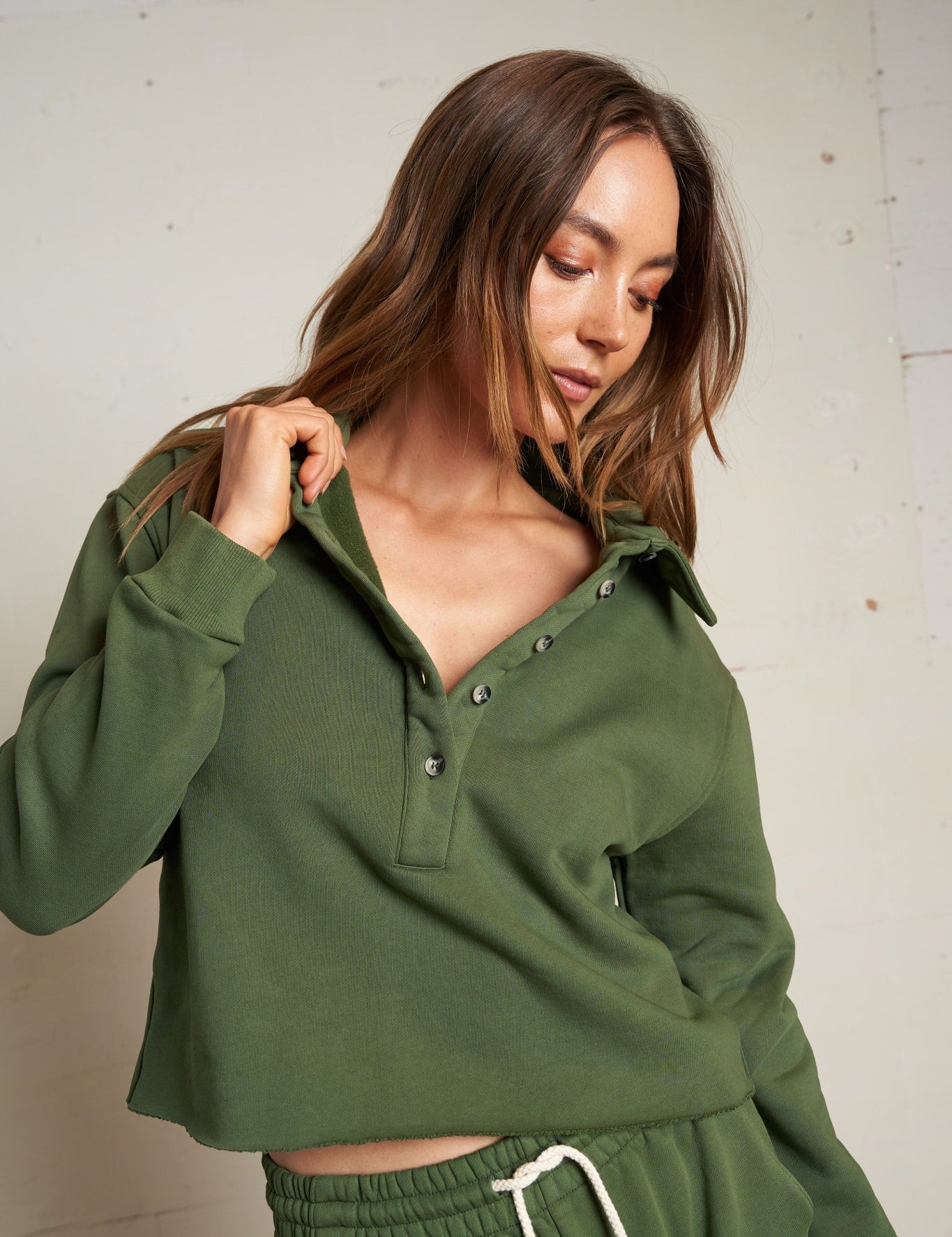 Vinny Sweatshirt - Olive You BoutiquePERFECTWHITETEE226499