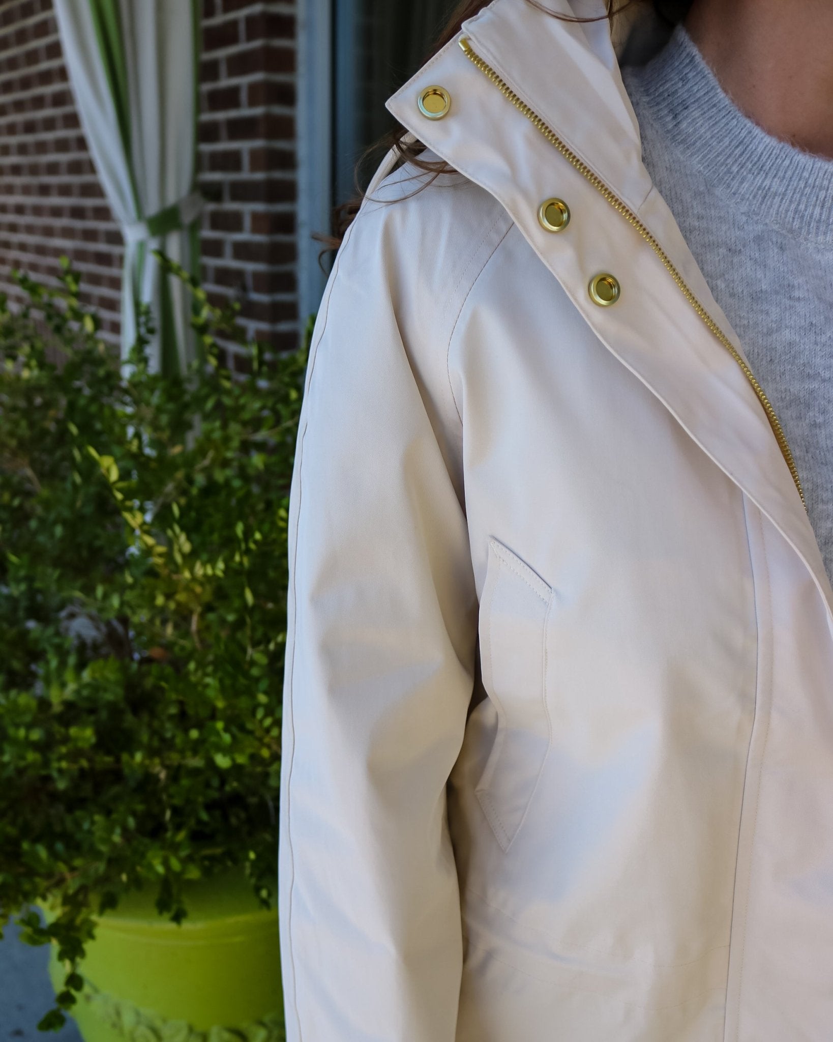 Etta Short Rain Jacket - Olive You BoutiqueVARLEY233585VAR03910