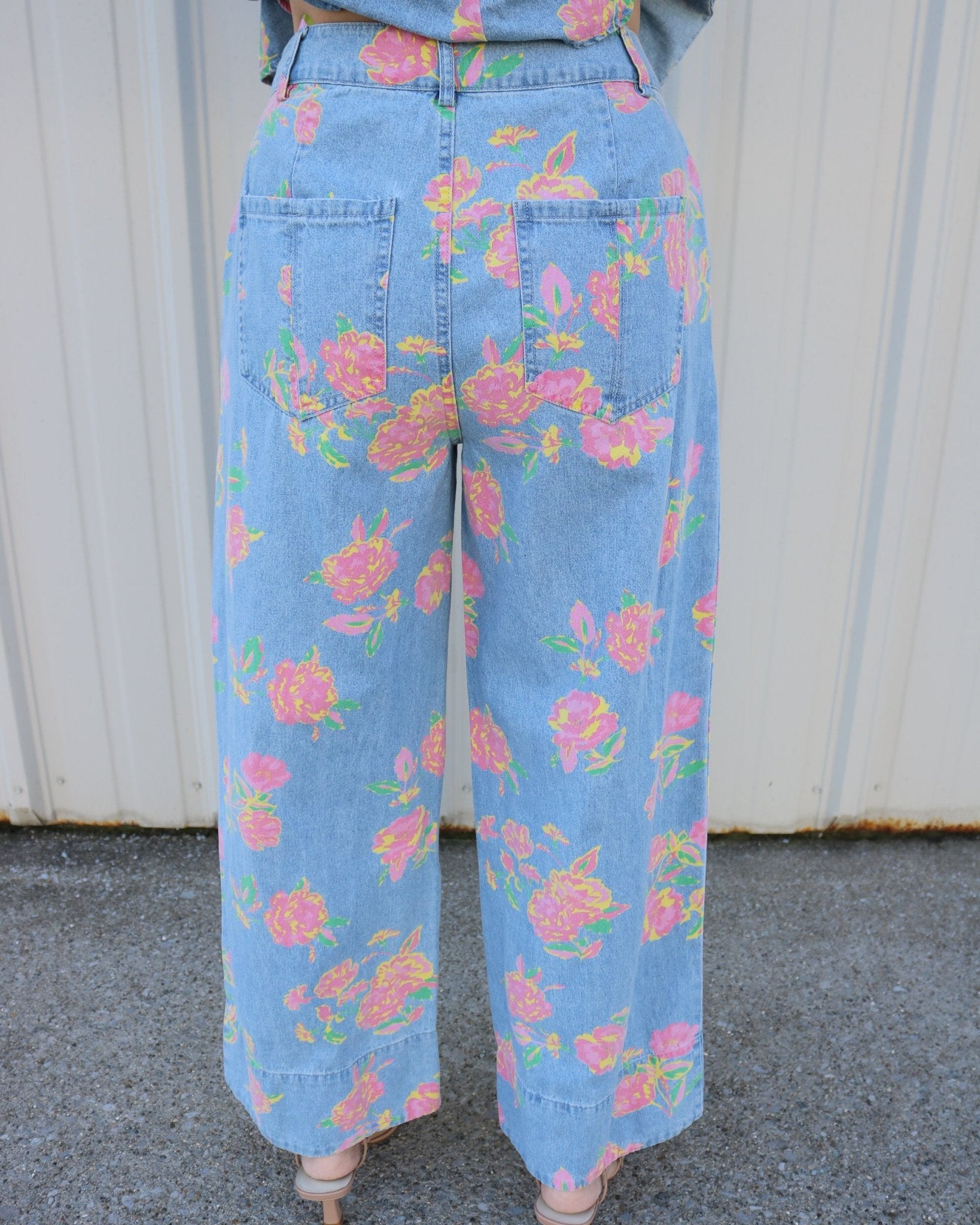 Dainty Denim Floral Pants - Olive You BoutiqueOLIVE YOU231315P30644