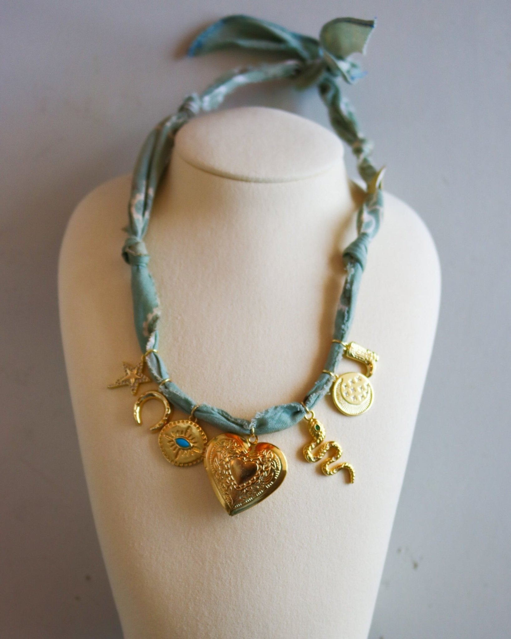 Sage Secrets 7 Charm Bandana Necklace - Olive You BoutiqueMANDRIANA235047SAGEBN7