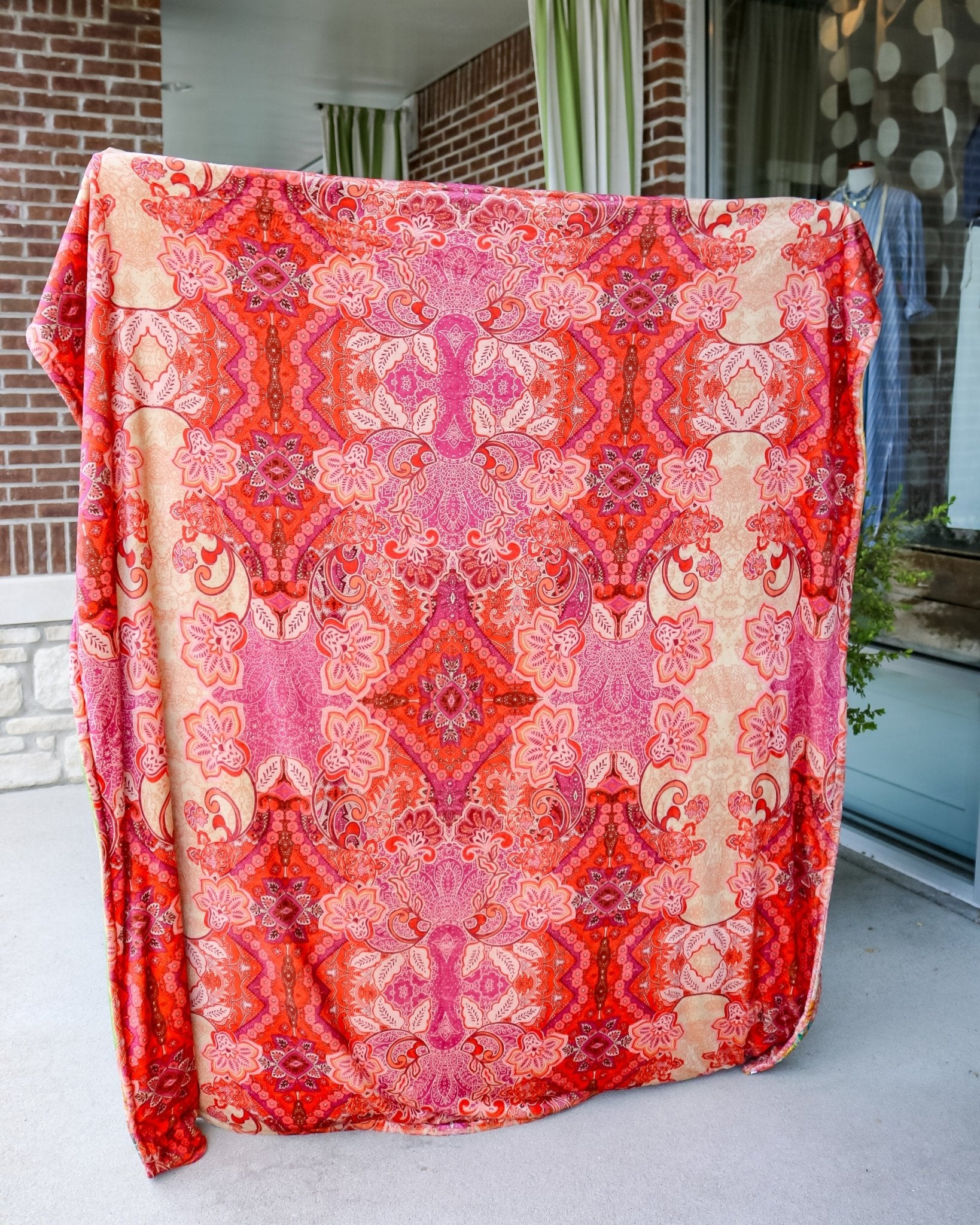 Laurel Canyon Cozy Blanket-Magnolia Print - Olive You BoutiqueJOHNNY WAS COLLECTION227699H12326-1