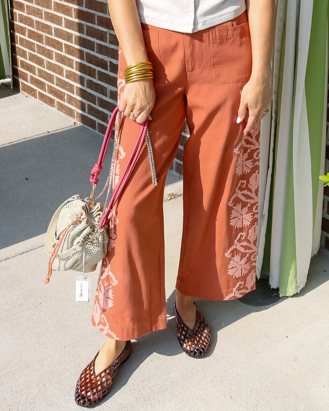 Embroidered Sides Pant