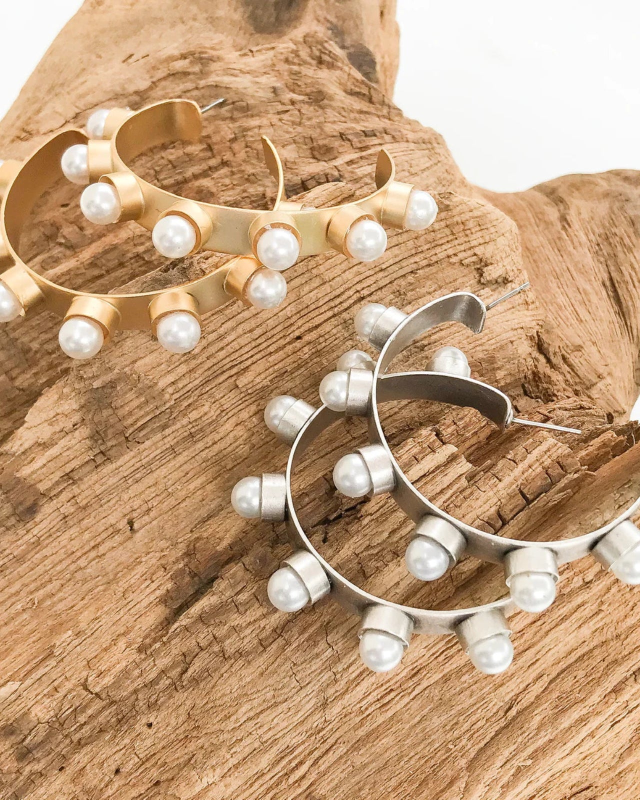 The Hadley Studded Hoops - Olive You BoutiqueVIRTUE JEWELRY232084HADLEY